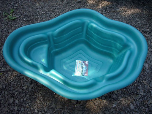 Пруд декоративный цветной 190 литров 140*105*45 см