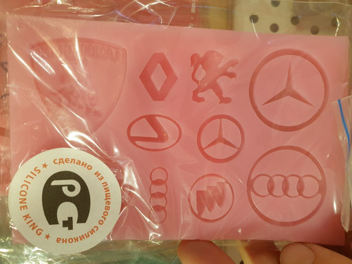 Молд авто- эмблемы