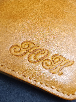 Кожаная обложка для паспорта с именем