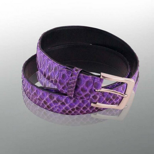 Яркий ремень - модный из кожи питона