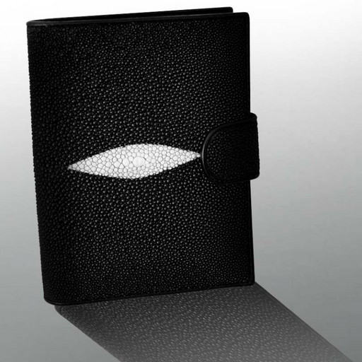 Портмоне с монетницей и удобными карманами - из кожи ската